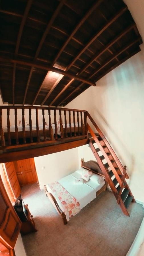 La Casa De Las Flores Hostal 하르딘 외부 사진