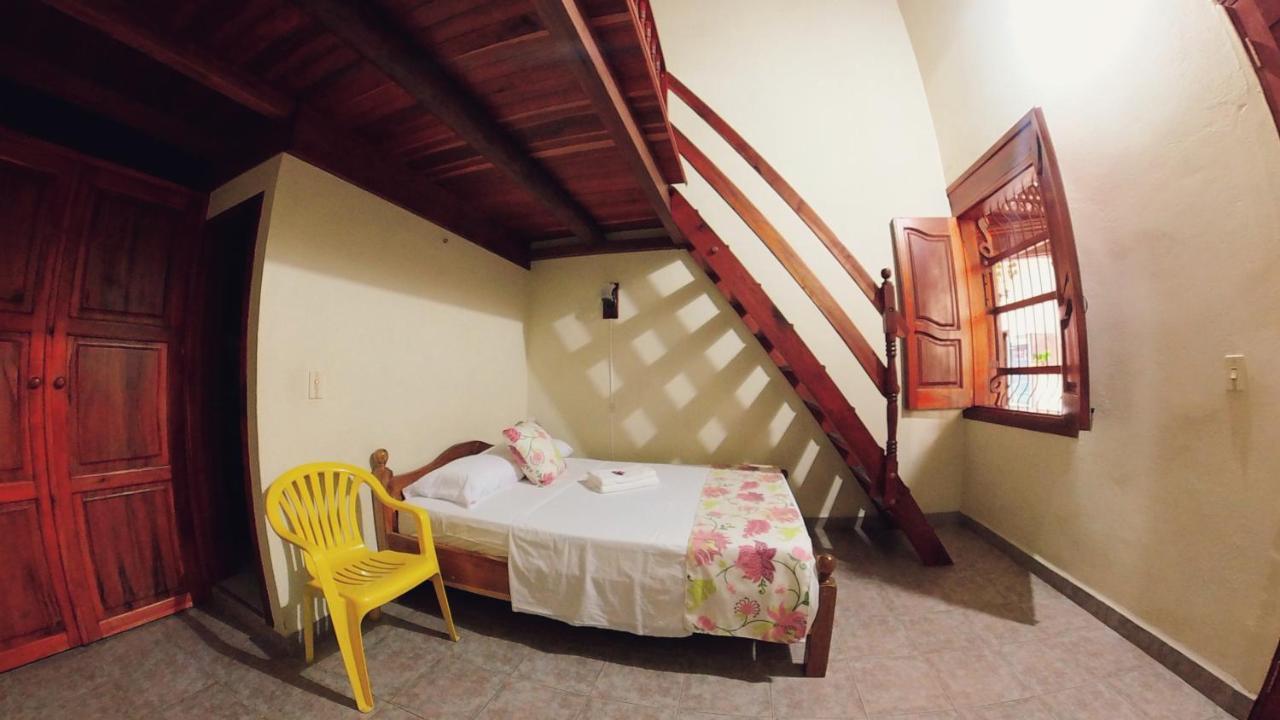 La Casa De Las Flores Hostal 하르딘 외부 사진