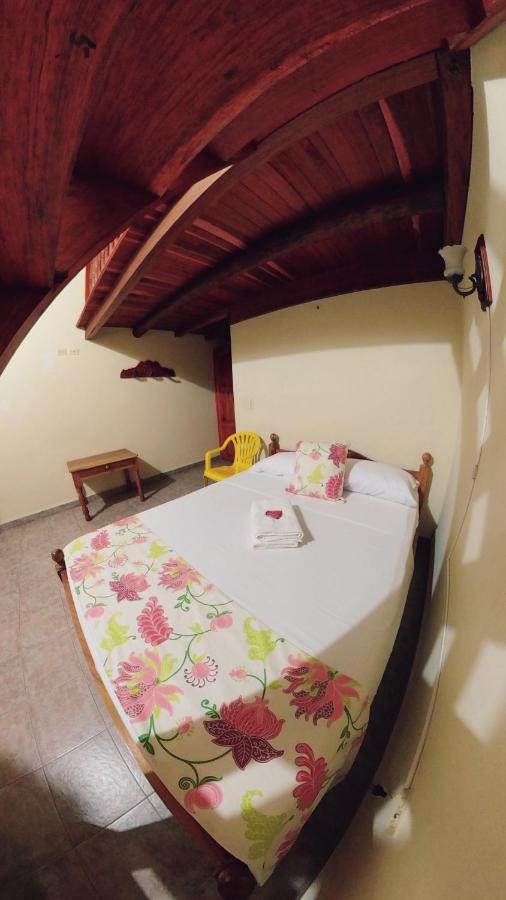 La Casa De Las Flores Hostal 하르딘 외부 사진